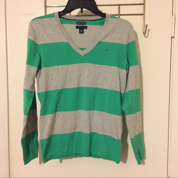 Tommy Hilfiger v neck green and gray sweater - Picture 1 of 3